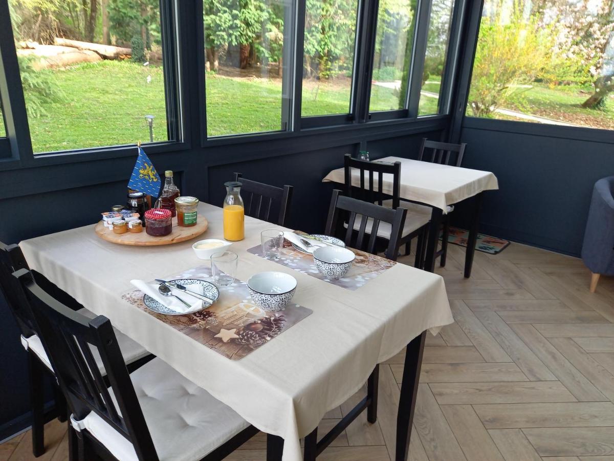 Chambres D'Hotes Le Petit Roche อาร์ค-เอต์-เซอณ็องส์ ภายนอก รูปภาพ